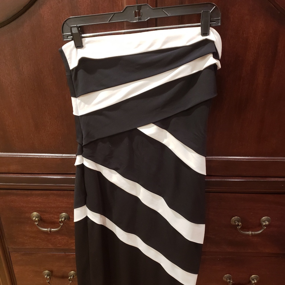 Instantly slimming dress!